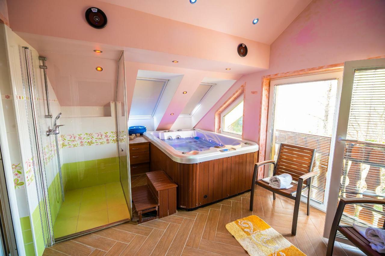 Luxury Apartment Ana With Hot Tub Visnja Gora Exterior photo